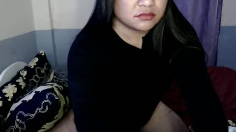 queenbee_mistress online show from 5, 2, 2025