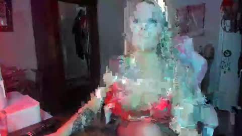 Snapshot of queenbish90 chatting on 28, 10, 2025 KelseyRose online show from 28, 10, 2025