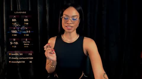 Snapshot of queendom_ing chatting on 5, 1, 2025 Sweet Goddess online show from 5, 1, 2025