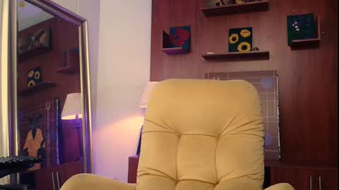 Snapshot of queendom_ing chatting on 14, 2, 2025 Sweet Goddess online show from 14, 2, 2025