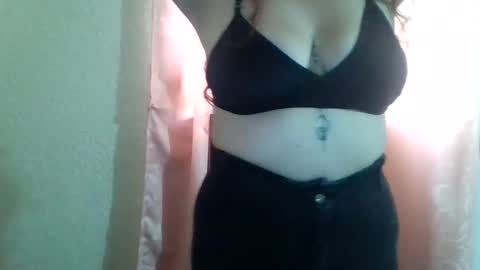 queenfitnnes 82 online show from 13, 2, 2025