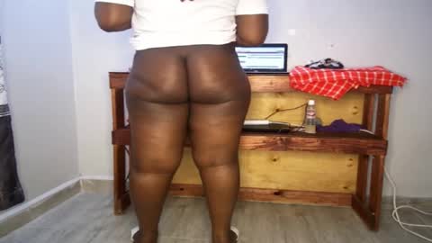 Nina online show from 6, 11, 2025