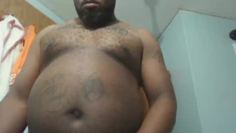 Snapshot of queenking55 chatting on 5, 1, 2025 Queen N King Fun Night online show from 5, 1, 2025