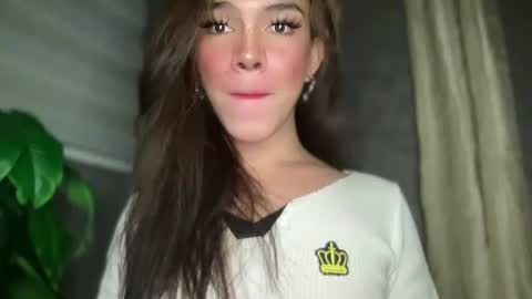 Snapshot of queenn_xxx chatting on 20, 11, 2025 QUEEN online show from 20, 11, 2025