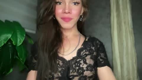 Snapshot of queenn_xxx chatting on 21, 11, 2025 QUEEN online show from 21, 11, 2025