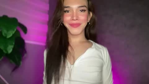 Snapshot of queenn_xxx chatting on 17, 12, 2025 QUEEN online show from 17, 12, 2025