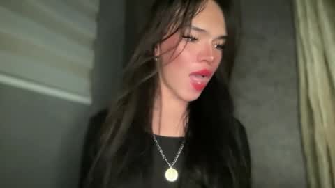 Snapshot of queenn_xxx chatting on 28, 3, 2026 QUEEN online show from 28, 3, 2026