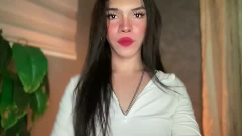 Snapshot of queenn_xxx chatting on 3, 4, 2026 QUEEN online show from 3, 4, 2026