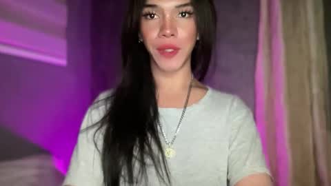 Snapshot of queenn_xxx chatting on 12, 4, 2026 QUEEN online show from 12, 4, 2026