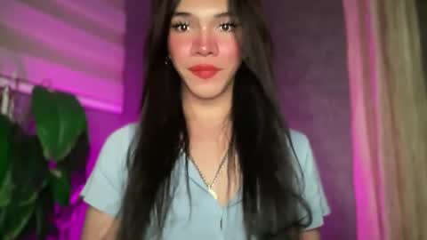 Snapshot of queenn_xxx chatting on 13, 4, 2026 QUEEN online show from 13, 4, 2026