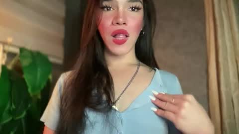 Snapshot of queenn_xxx chatting on 16, 4, 2026 QUEEN online show from 16, 4, 2026