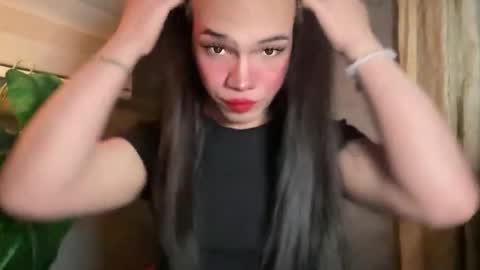 Snapshot of queenn_xxx chatting on 20, 4, 2026 QUEEN online show from 20, 4, 2026