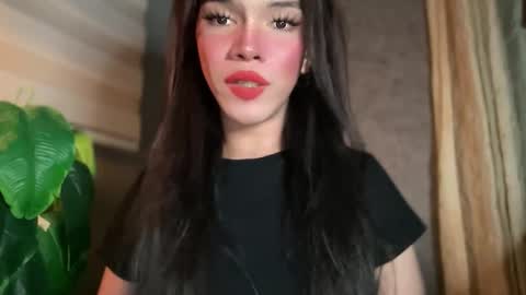 Snapshot of queenn_xxx chatting on 21, 4, 2026 QUEEN online show from 21, 4, 2026
