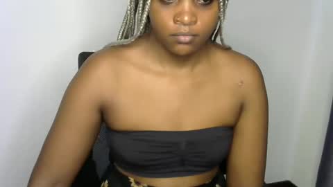 queenof_south online show from 22, 1, 2025