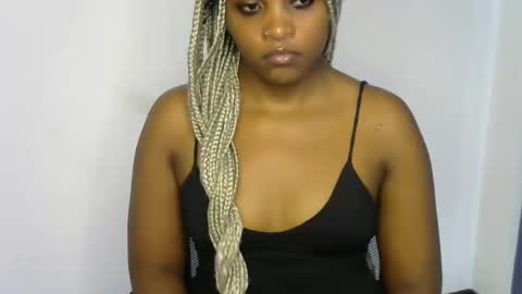 queenof_south online show from 27, 1, 2025