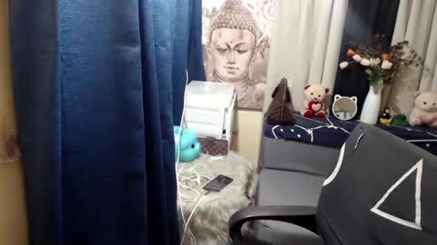 Snapshot of queenofcum169xx chatting on 10, 1, 2025 Mikka online show from 10, 1, 2025