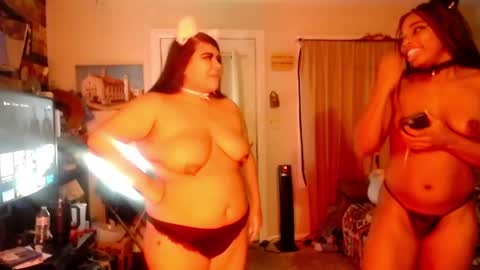 QueenOfHearts online show from 27, 1, 2025