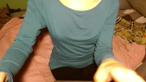 queenoftenderness online show from 17, 10, 2025