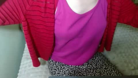 queenoftenderness online show from 5, 2, 2026