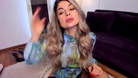 Snapshot of queenofyouredreams chatting on 8, 3, 2026 Queennofyuredreams online show from 8, 3, 2026