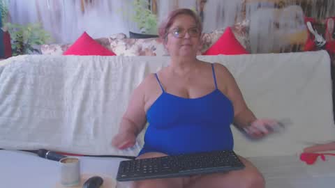 QueenPammy online show from 11, 1, 2025