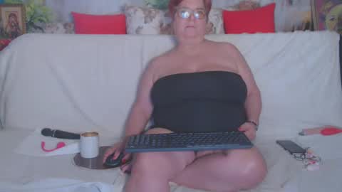 QueenPammy online show from 16, 2, 2025