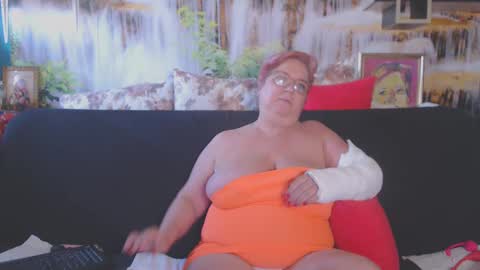 QueenPammy online show from 10, 3, 2025