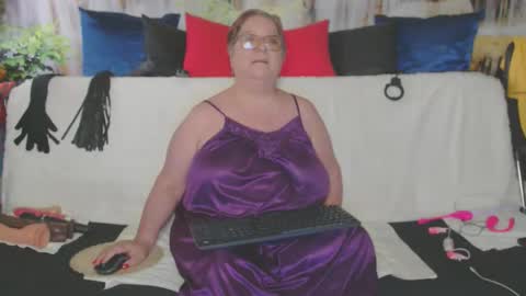 QueenPammy online show from 20, 5, 2026
