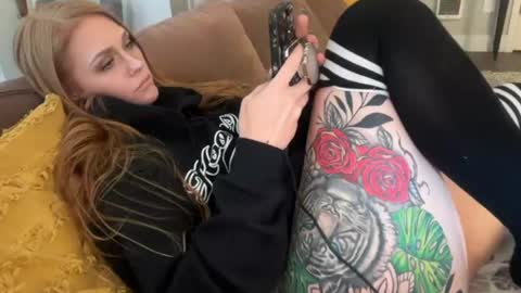 Snapshot of queenpeachz chatting on 28, 7, 2026 Bree online show from 28, 7, 2026