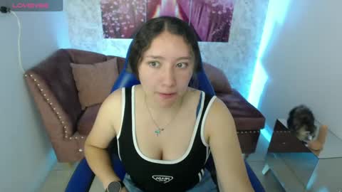 Queen Rose  online show from 15, 1, 2025