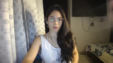 Snapshot of queenvictoria2023 chatting on 22, 1, 2025 Paola online show from 22, 1, 2025