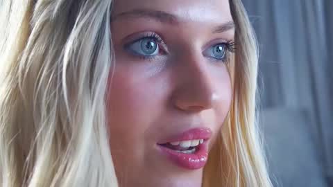 Snapshot of quennaedger chatting on 8, 3, 2025 Fiona online show from 8, 3, 2025