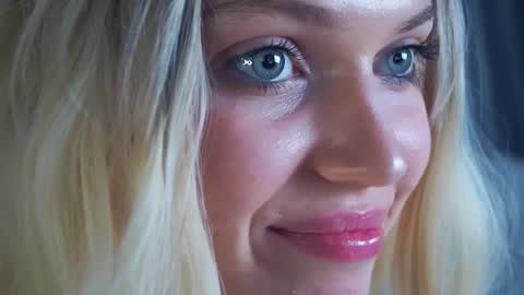 Snapshot of quennaedger chatting on 8, 3, 2025 Fiona online show from 8, 3, 2025