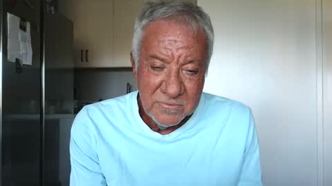 Snapshot of quest_one chatting on 4, 10, 2025 Jim online show from 4, 10, 2025