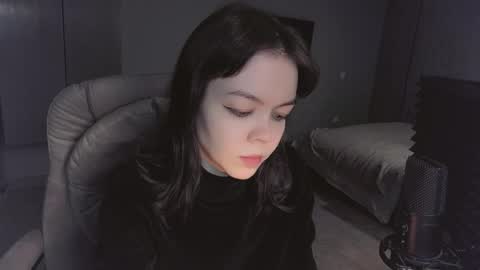 quietluxury online show from 30, 4, 2026