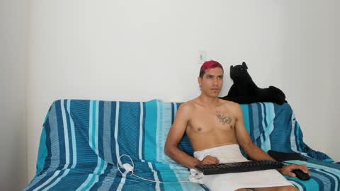 Snapshot of quinnandpuma chatting on 31, 1, 2025 QuinnAndPuma online show from 31, 1, 2025