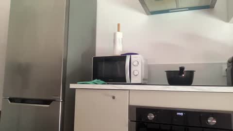 Snapshot of quinnyelena chatting on 20, 6, 2026 Quinnyelena online show from 20, 6, 2026