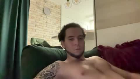 Snapshot of quriff chatting on 2, 11, 2025 quriff online show from 2, 11, 2025