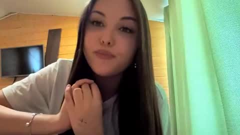 Lily online show from 7, 7, 2026