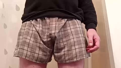 Snapshot of r27822204 chatting on 2, 1, 2025 r2424 online show from 2, 1, 2025