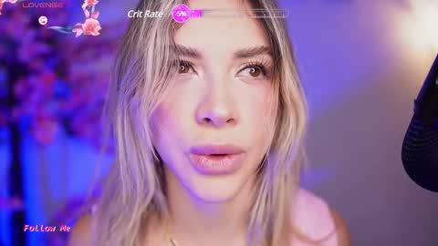 Snapshot of r4veenn chatting on 8, 1, 2025 RACHEL BLAKE online show from 8, 1, 2025