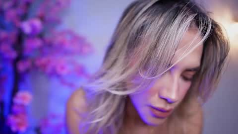 Snapshot of r4veenn chatting on 11, 1, 2025 RACHEL BLAKE online show from 11, 1, 2025