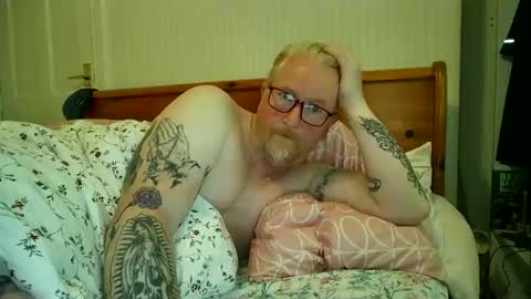 Snapshot of r_o_h_a_n_r_o_o_m chatting on 19, 5, 2026 r_o_h_a_n_r_o_o_m online show from 19, 5, 2026