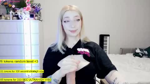 Snapshot of raaaaaaawr chatting on 18, 3, 2026 - online show from 18, 3, 2026