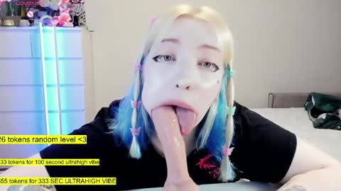 Snapshot of raaaaaaawr chatting on 24, 4, 2026 - online show from 24, 4, 2026