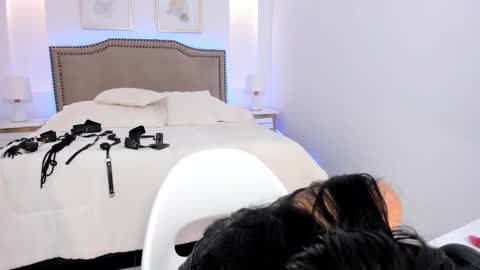 RACHEL ES online show from 4, 2, 2026