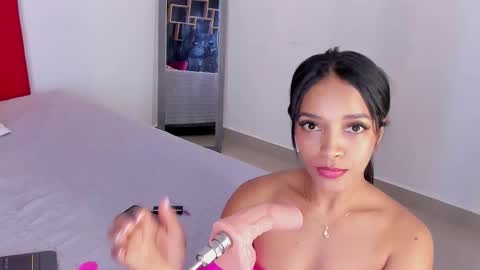 Snapshot of rachel_roman chatting on 25, 10, 2025 DALIANA online show from 25, 10, 2025