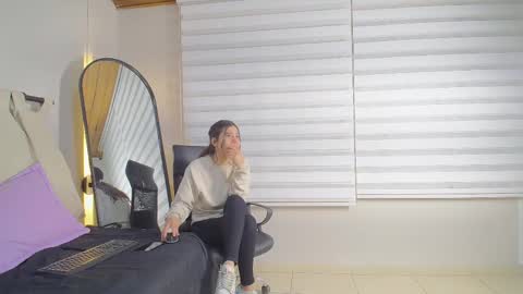 Snapshot of rachell_criss chatting on 11, 2, 2025 Rachell online show from 11, 2, 2025