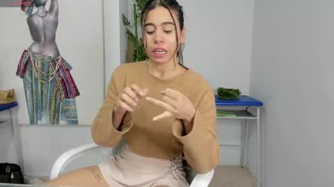 Snapshot of rachell_criss chatting on 18, 2, 2025 Rachell online show from 18, 2, 2025