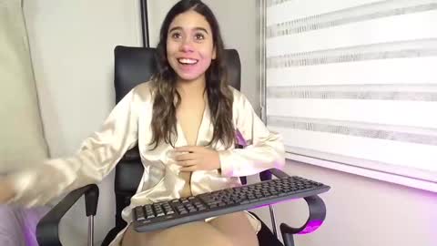 Snapshot of rachell_criss chatting on 26, 2, 2025 Rachell online show from 26, 2, 2025